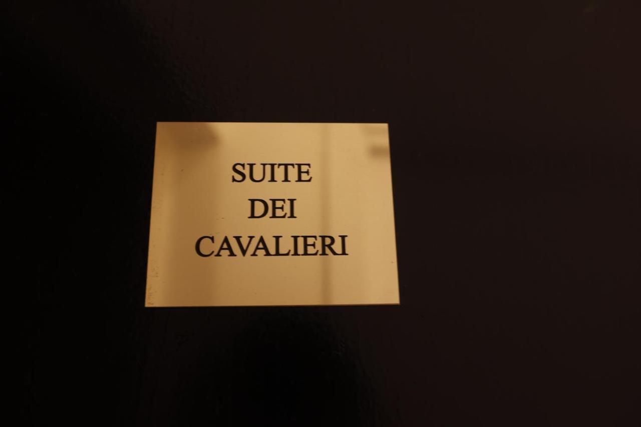 Suite Dei Cavalieri Рим Экстерьер фото
